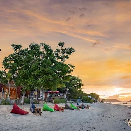 Santen Beach Bungalows Ped Экстерьер фото