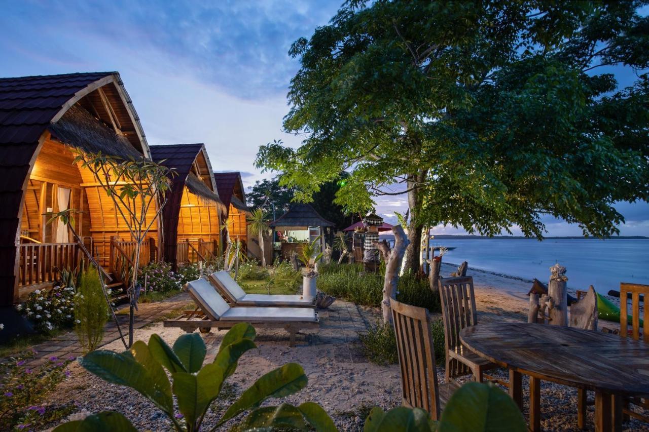 Santen Beach Bungalows Ped Экстерьер фото