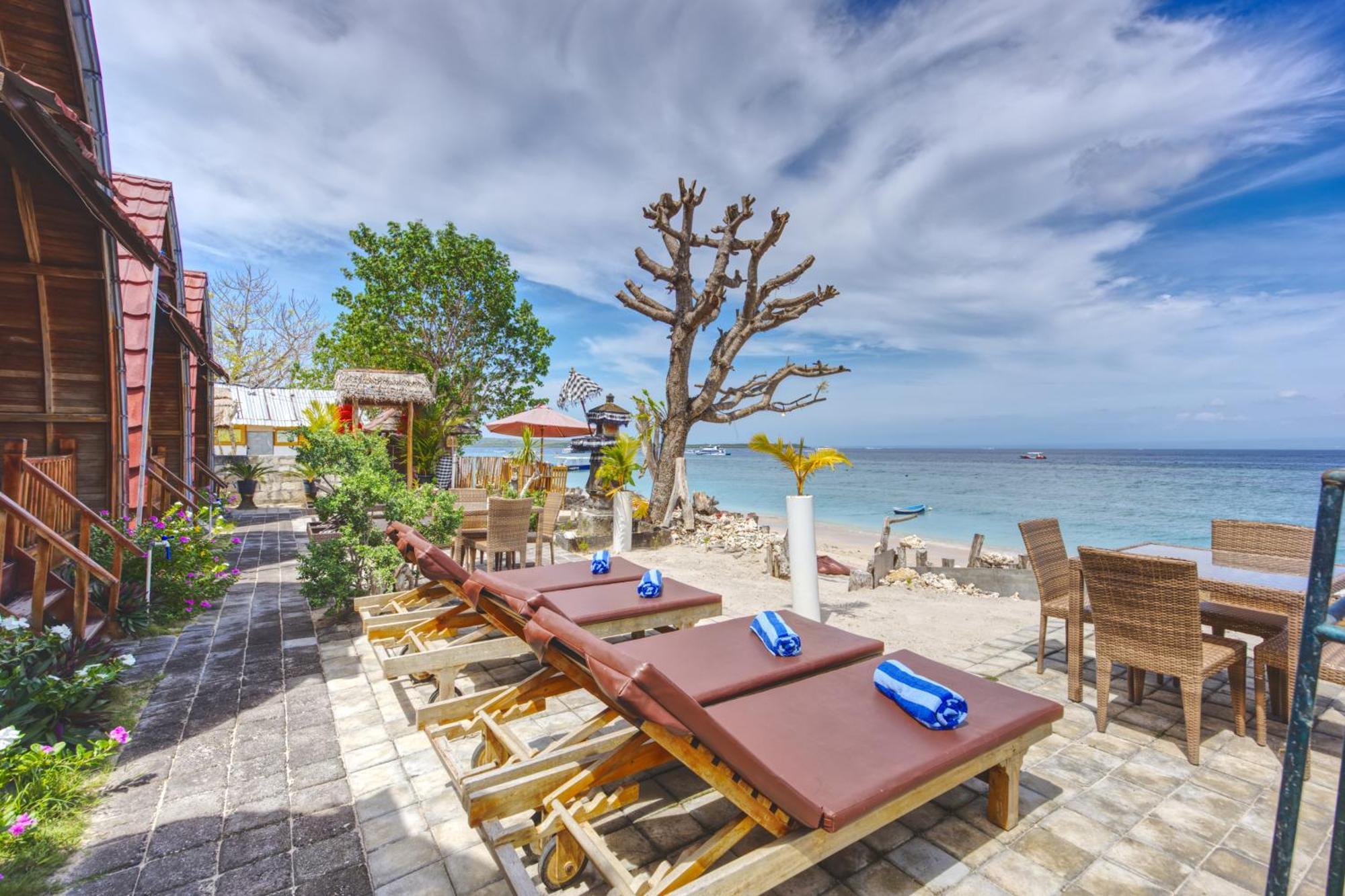 Santen Beach Bungalows Ped Экстерьер фото