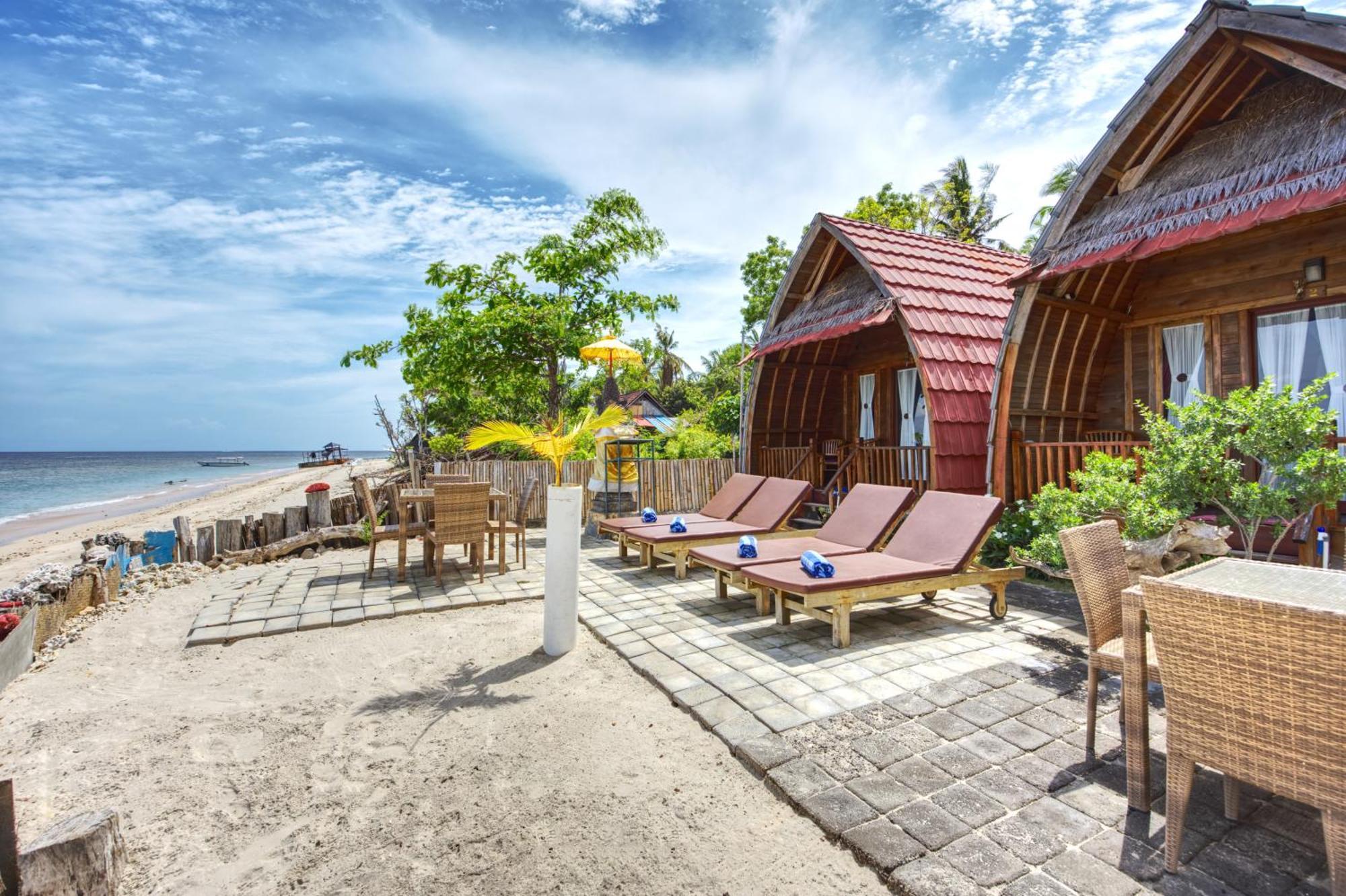 Santen Beach Bungalows Ped Экстерьер фото