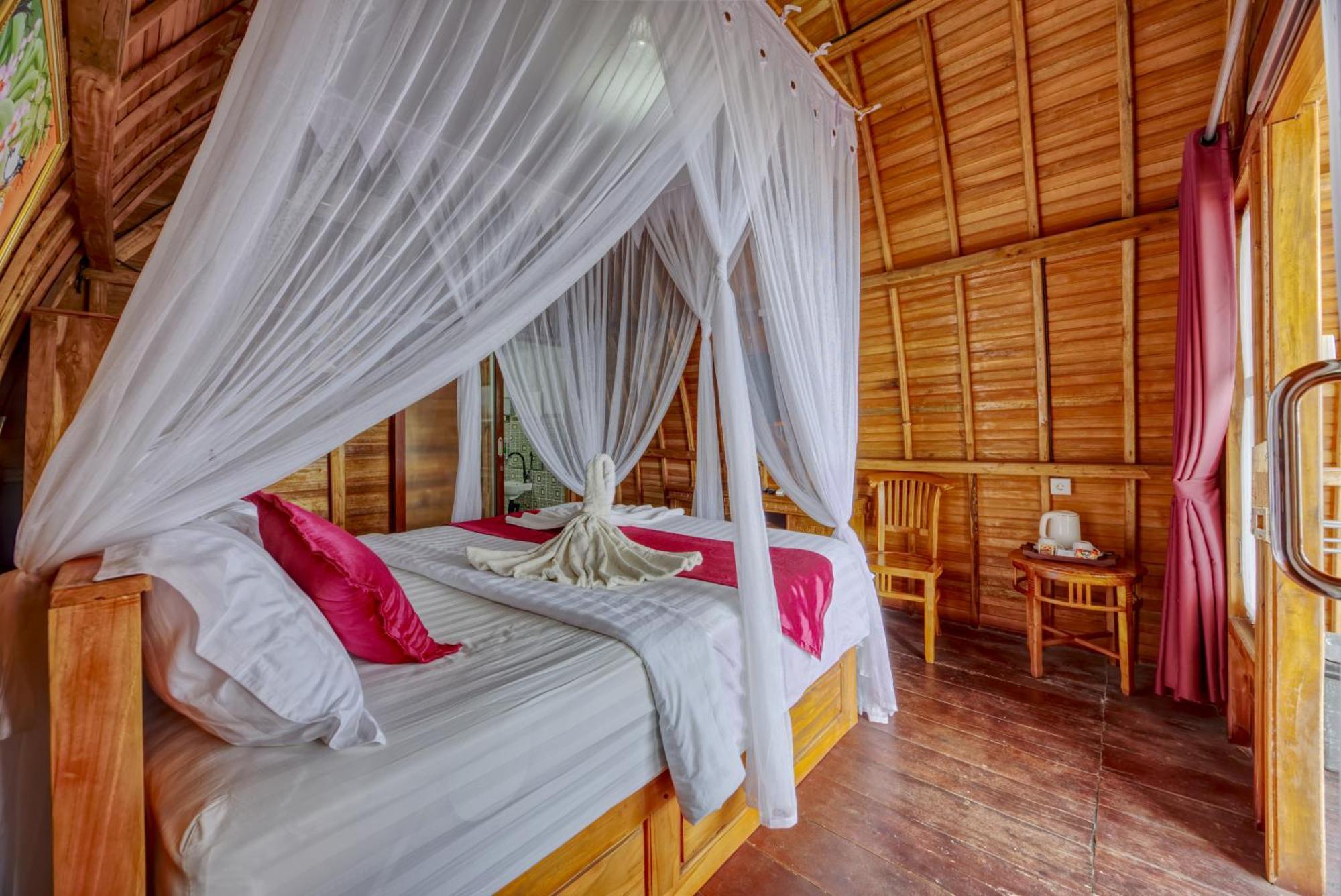 Santen Beach Bungalows Ped Экстерьер фото