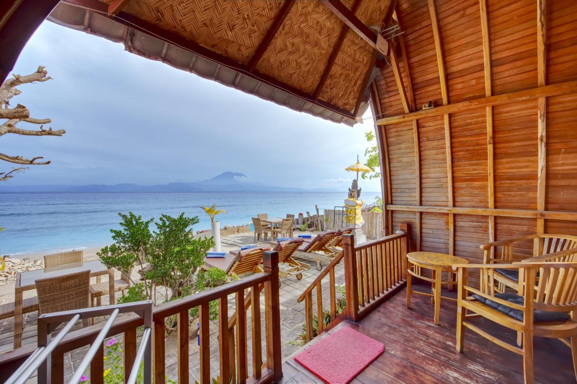 Santen Beach Bungalows Ped Экстерьер фото