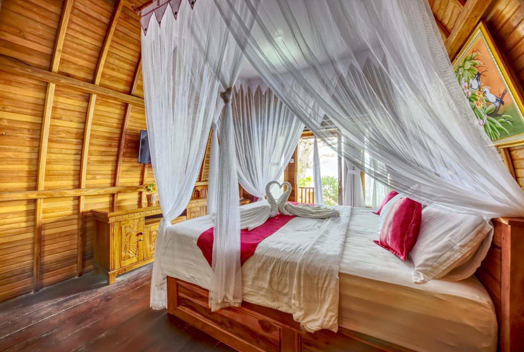 Santen Beach Bungalows Ped Экстерьер фото